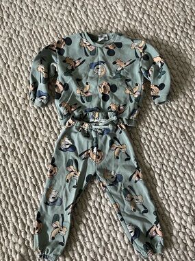 Disney Green Mickey & Friends Matching Set